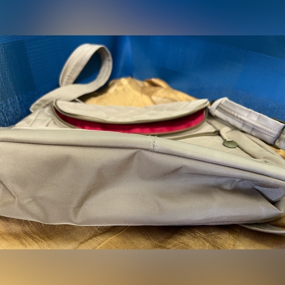 Travelon crossbody travel bag - Picture 8 of 15